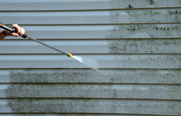 Garage Pressure Washing in Niagara, WI