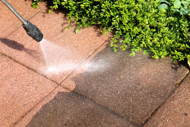 Pressure Washing Services for Businesses in Niagara, WI